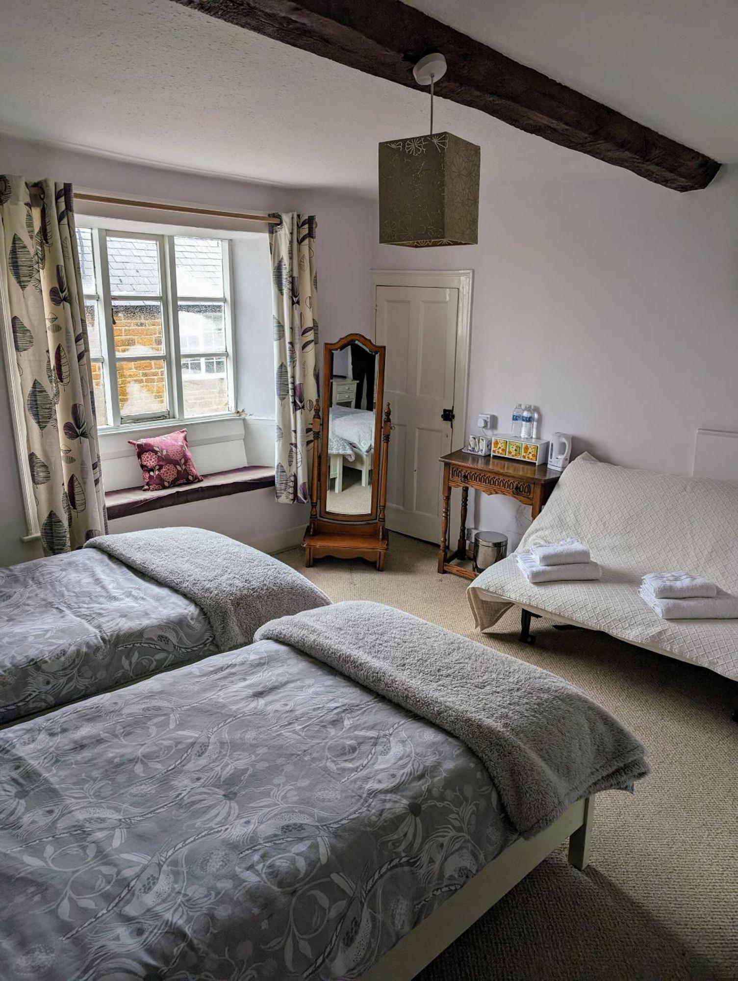 Bartholomew Arms Bed & Breakfast Maidford Dış mekan fotoğraf