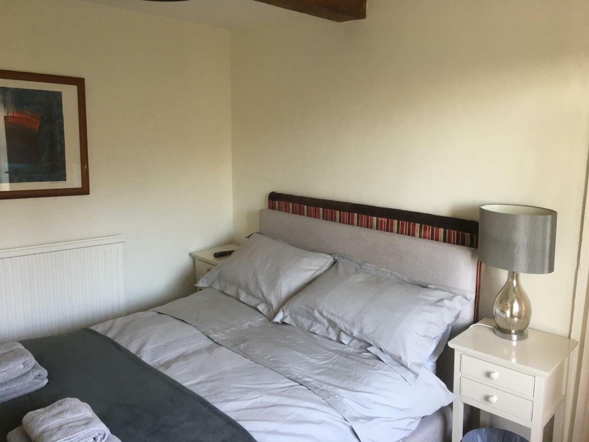 Bartholomew Arms Bed & Breakfast Maidford Oda fotoğraf