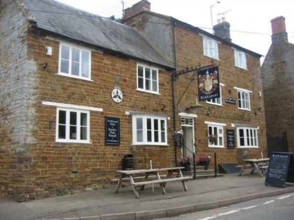 Bartholomew Arms Bed & Breakfast Maidford Dış mekan fotoğraf